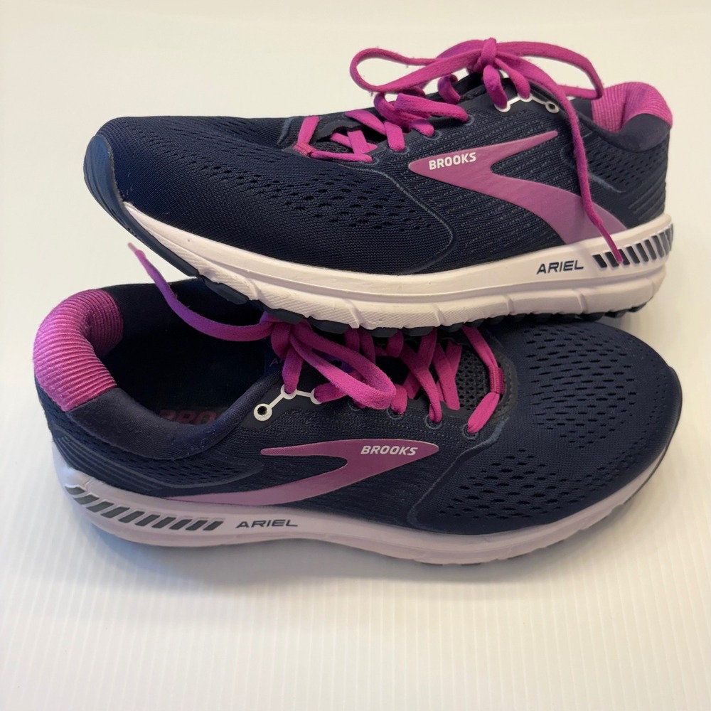 Brooks Ariel 20 Running Shoes Womens 9 Wide Blue Pink Stability Athletic Comfort